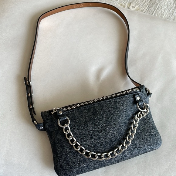 Michael Kors Belt Bag - Picture 1 of 8